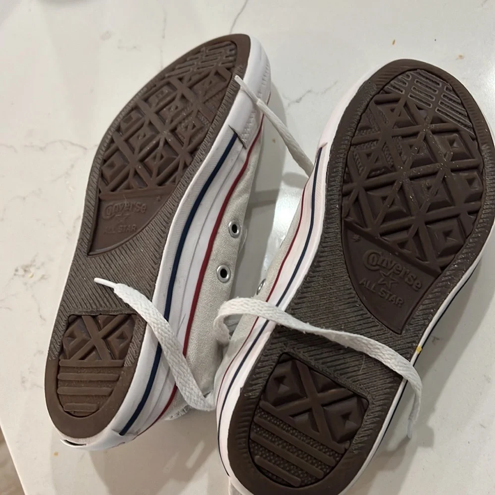 Kids converse size 3